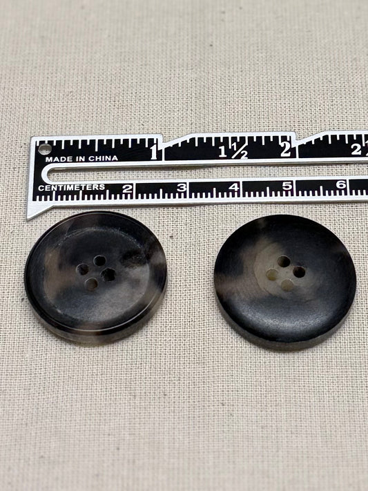 Horn Buttons Blond 25mm