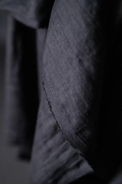 130 Jet Black Linen – NZ$12.50 per 1/4m